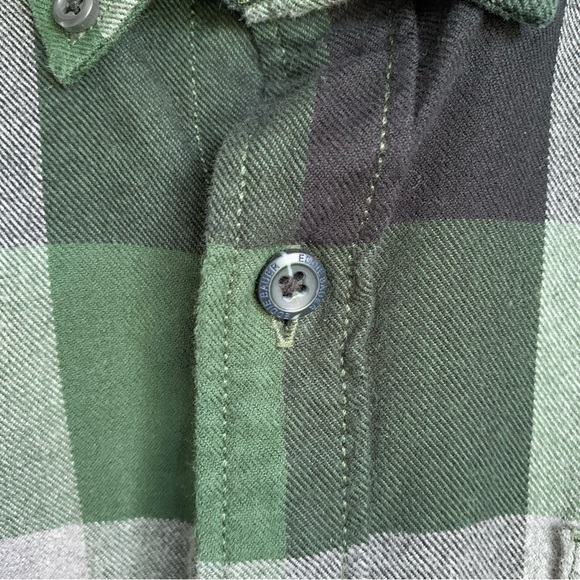 Eddie Bauer Classic Fit Flannel Long Sleeve Button-up Shirt - Picture 3 of 7